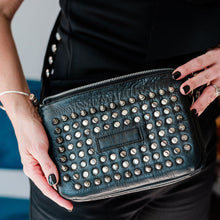 Load image into Gallery viewer, Black Muse Mini