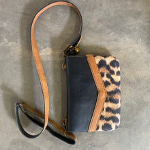 Load image into Gallery viewer, The Mia Bag Black