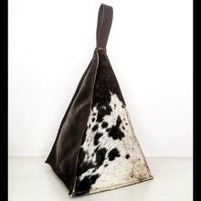 Load image into Gallery viewer, Genuine Leather Doorstops