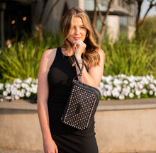 Load image into Gallery viewer, Black Muse Standard