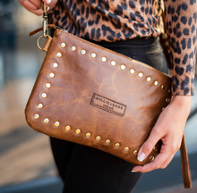 Load image into Gallery viewer, Minimalist