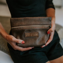 Load image into Gallery viewer, Sophia - Leather Clutch Bag